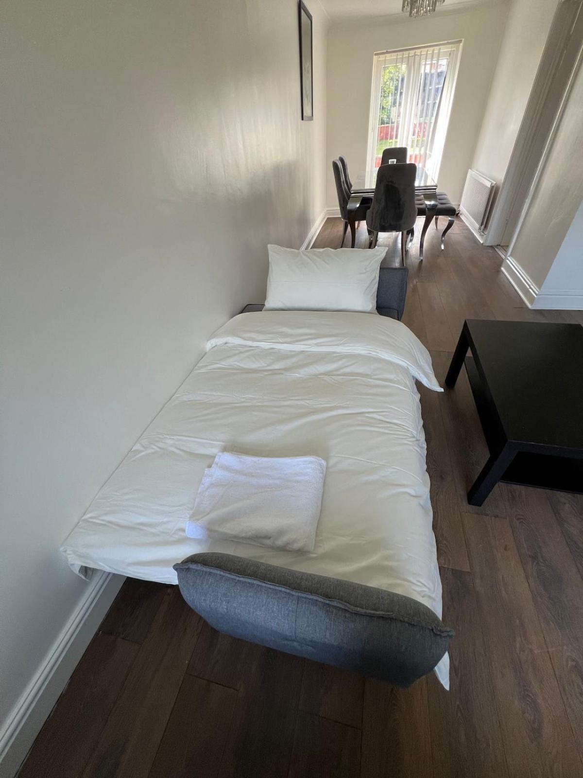 Charming & Relaxing 3 Bedrooms House Liverpool